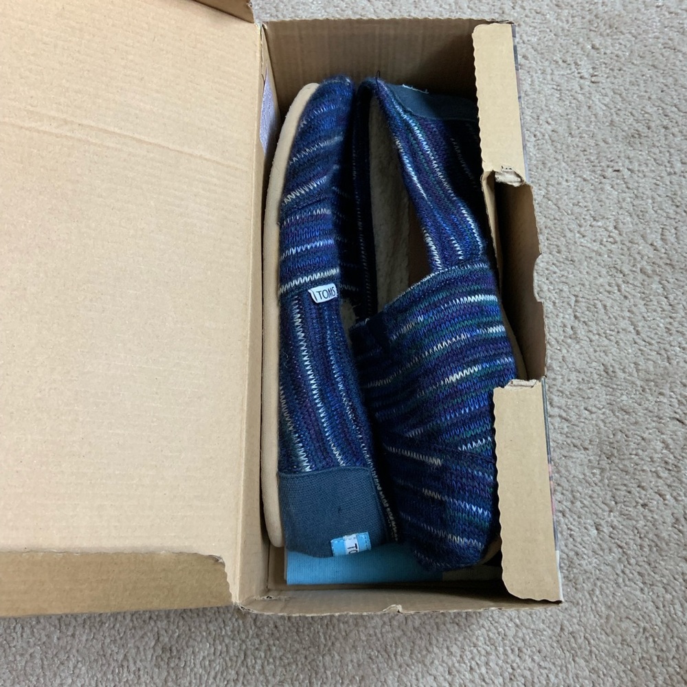 Toms Shoes
